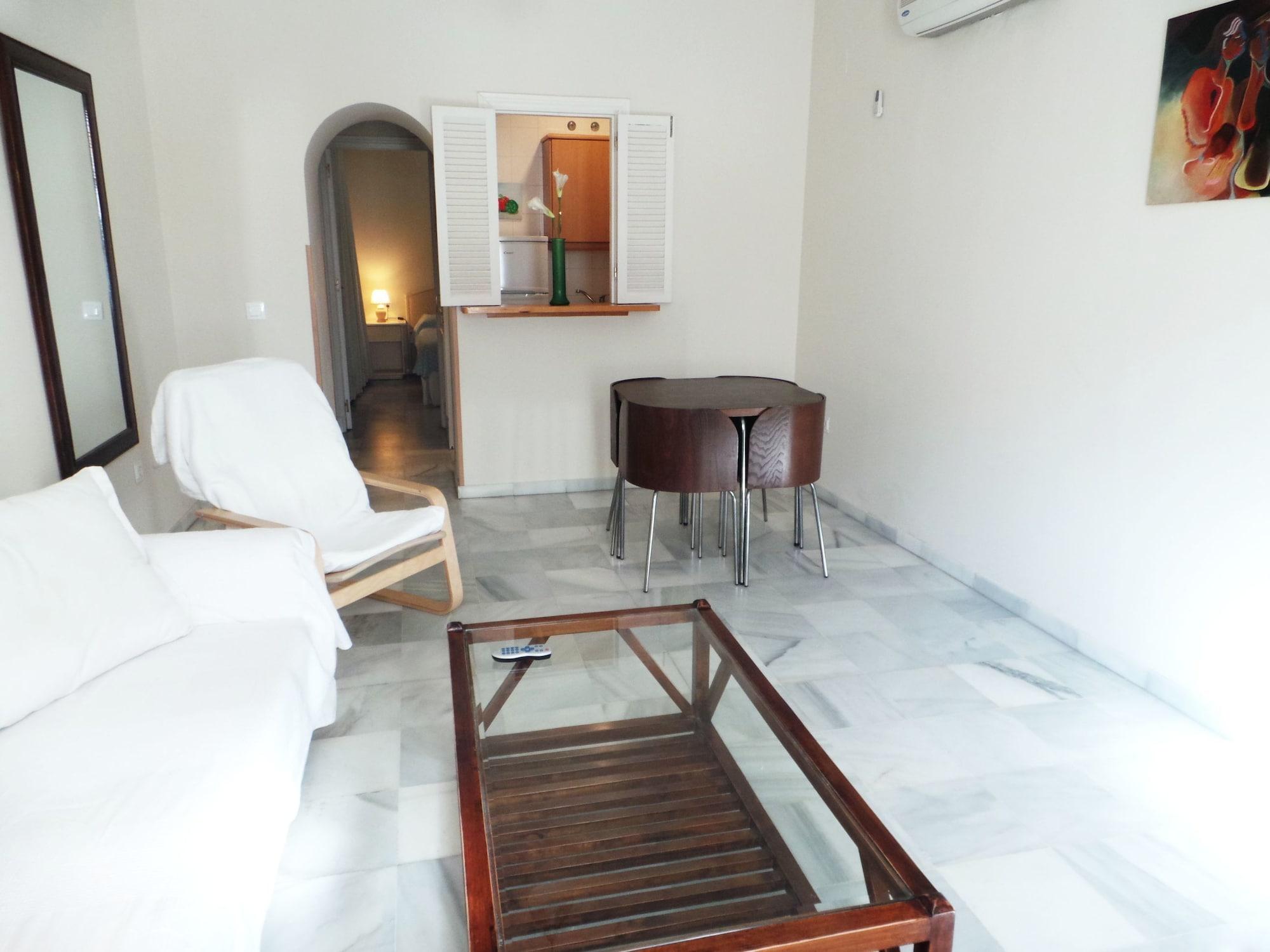 Larga 70 Apartment