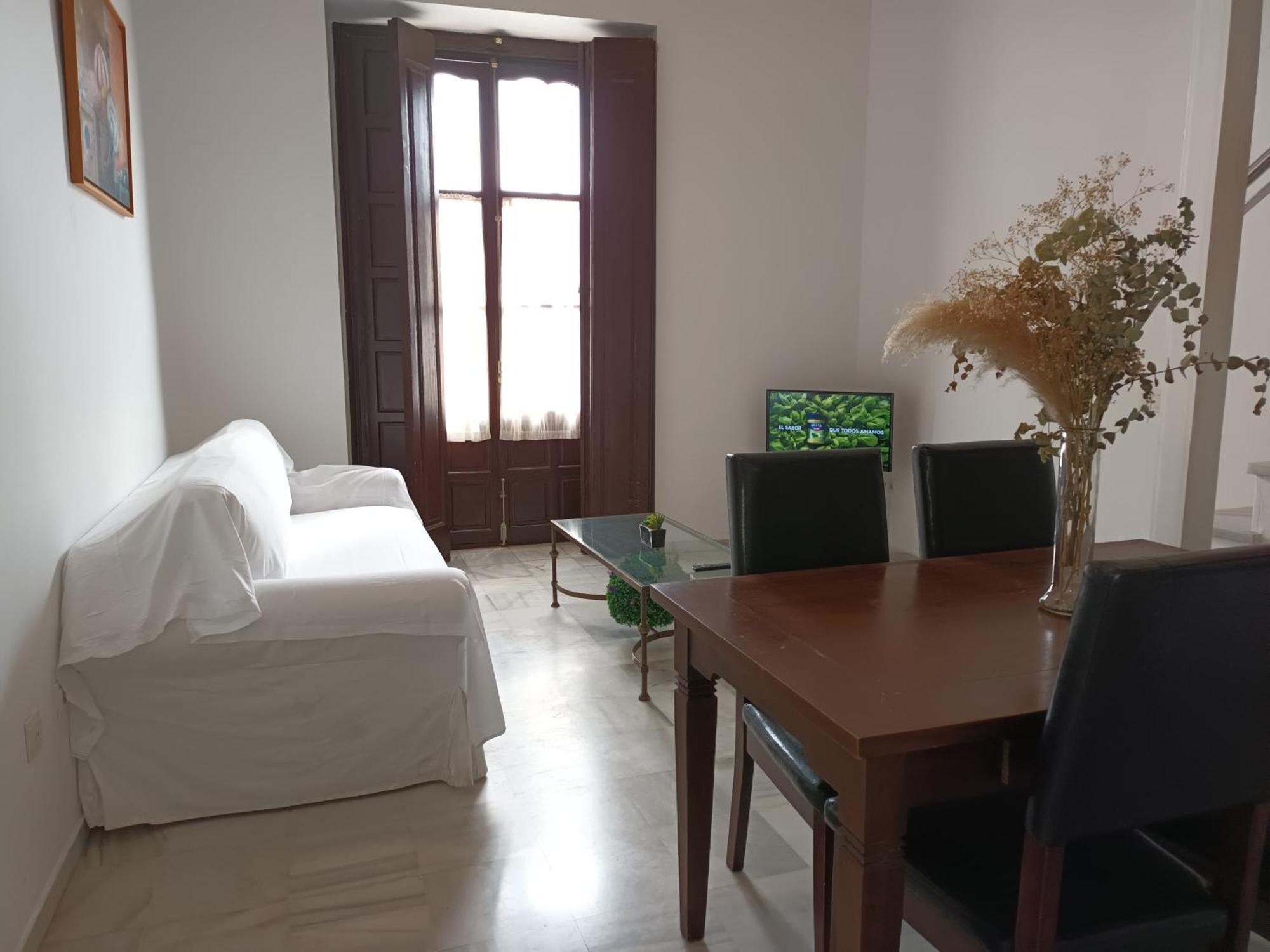 Apartment Larga 70 *